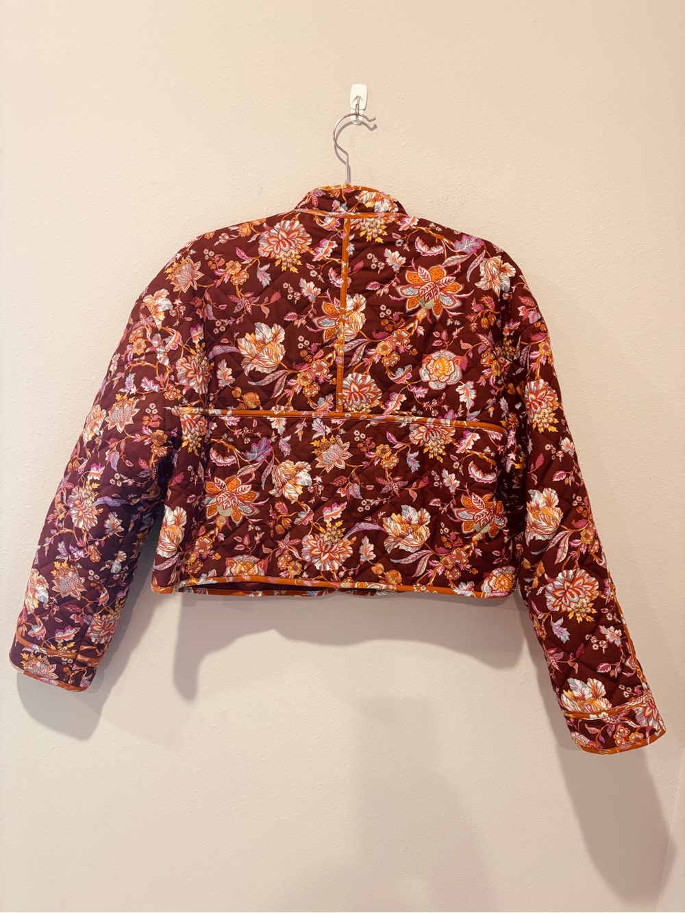 7 For All Mankind Burgundy Floral Quilted Cropped Patchwork Lightweight Fall - Picture 2 of 13
